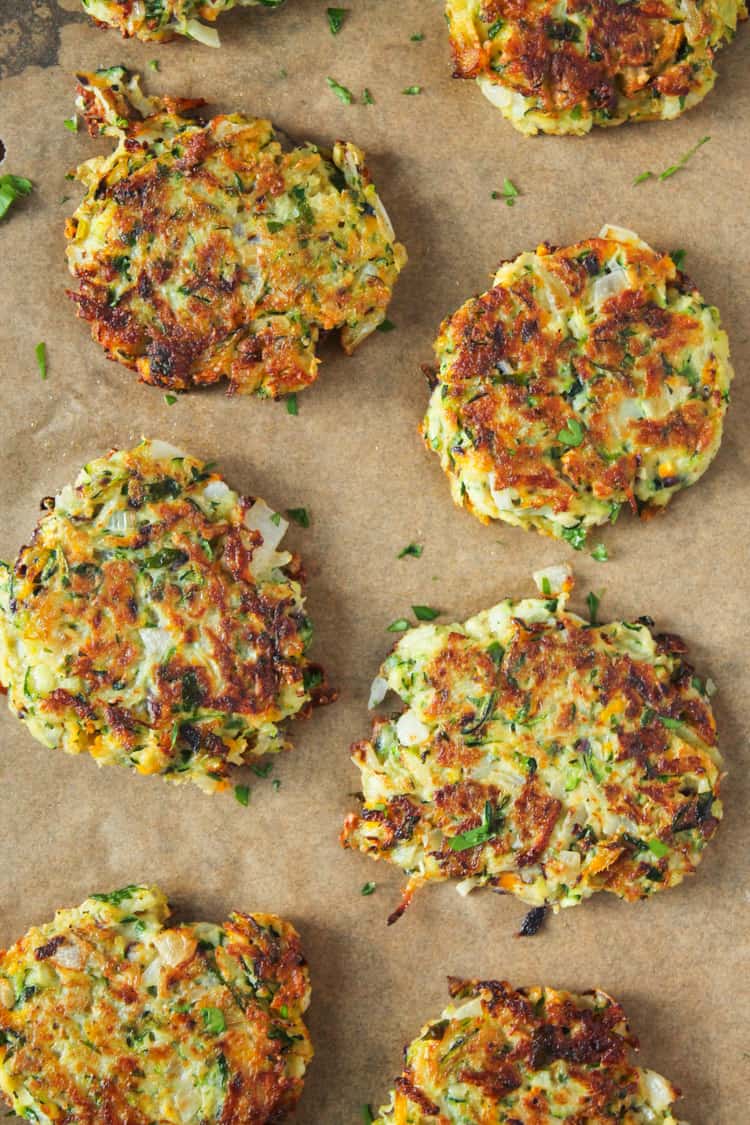 Zucchini Kohlrabi Spring Onion Fritters with Herb Yogurt Sauce | @karalydon